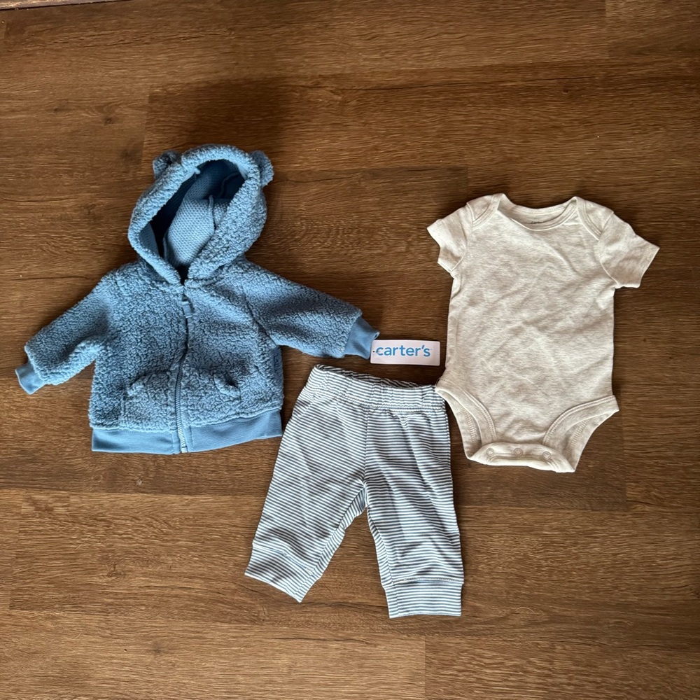 New Carters Baby Boy Outfit Size 3 months